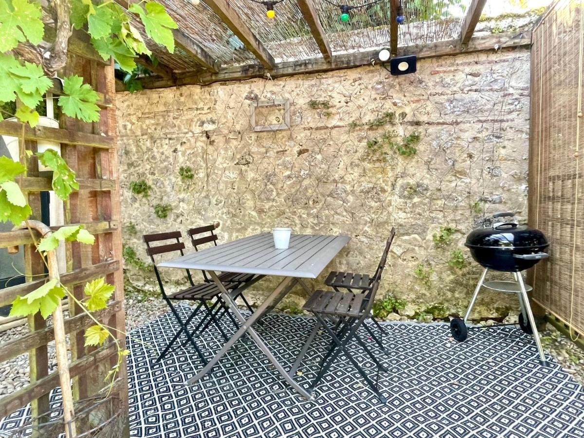 Les Regniers - 2 Gites Voisins Pour Familles Et Groupes Eynesse Luaran gambar