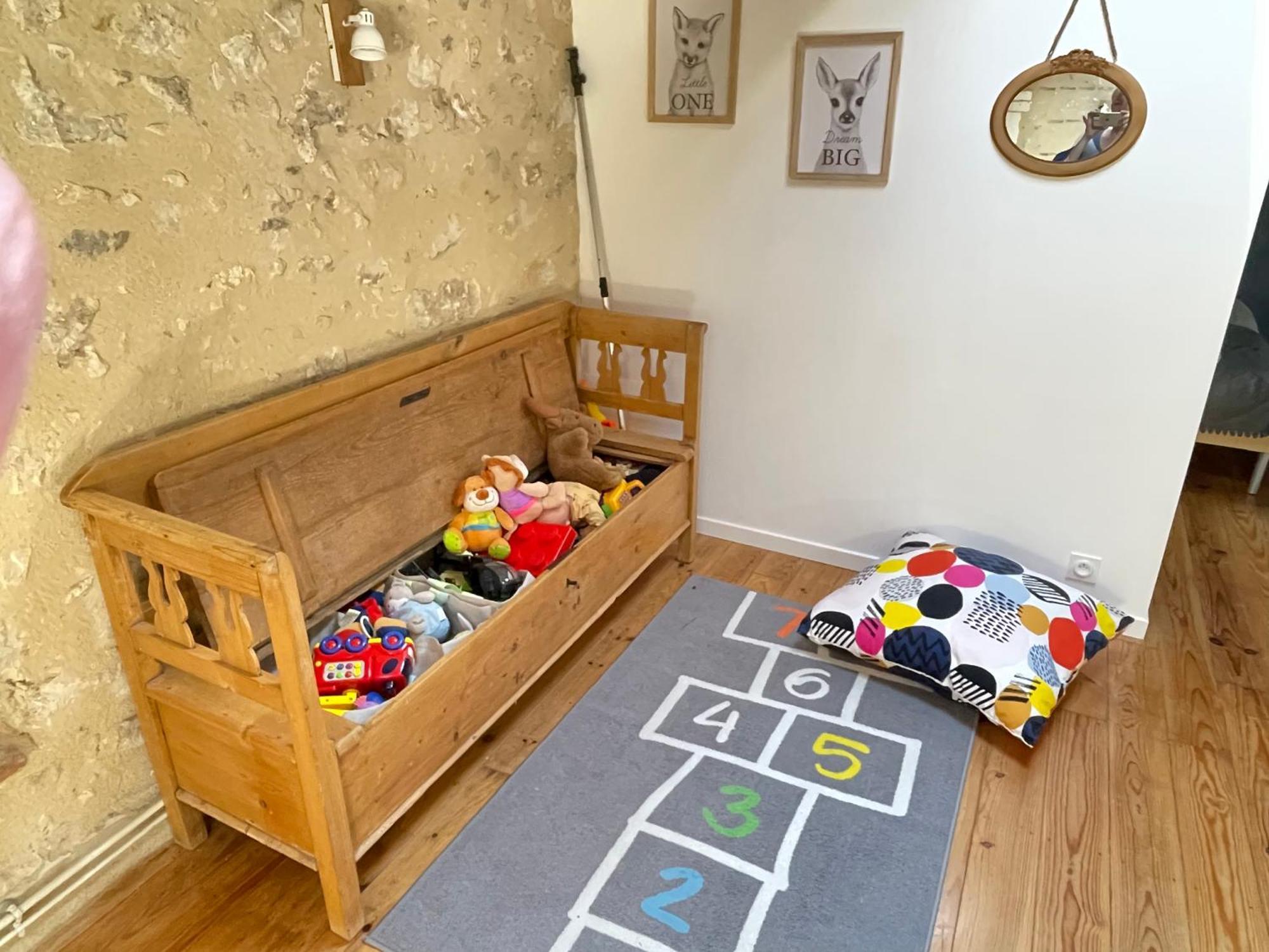 Les Regniers - 2 Gites Voisins Pour Familles Et Groupes Eynesse Luaran gambar